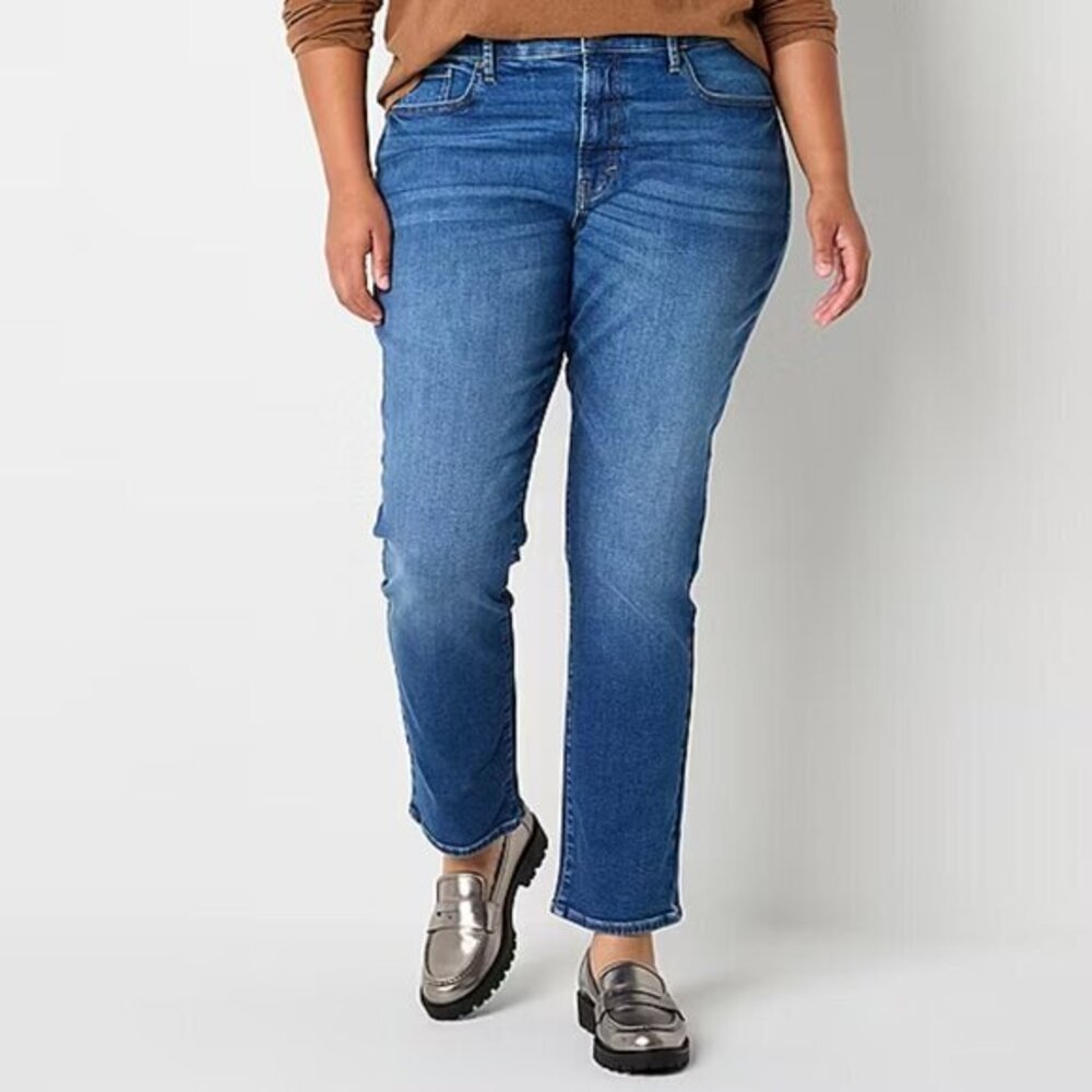 a.n.a Women's Straight Leg Jeans in Medium Blue